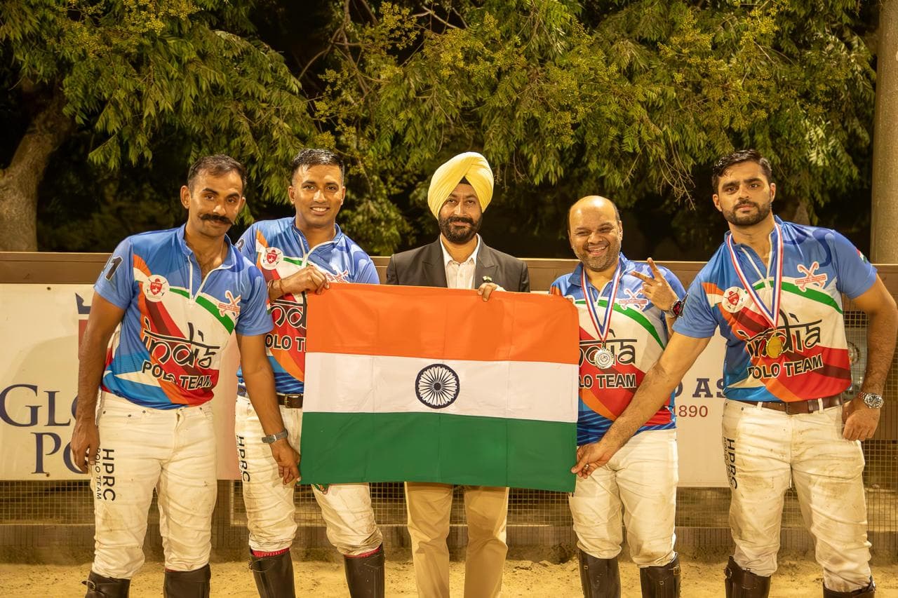 HPRC San Diego 2024 - India flag group photo